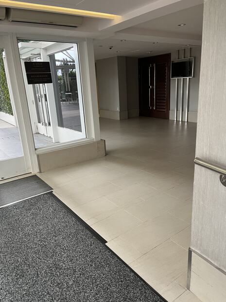 Junction into lift room