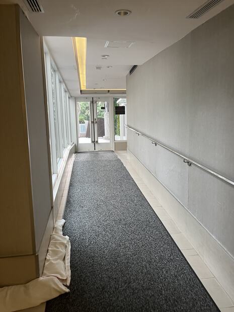 Ramp handrail