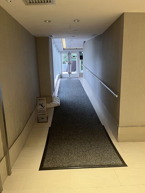 Ramp wet floor sign