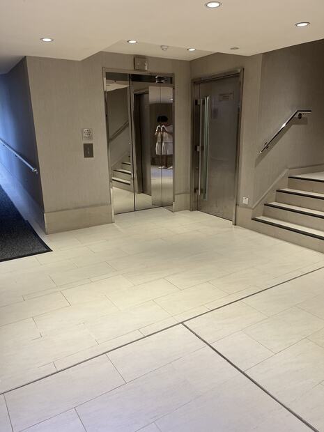 Lift stair up wide